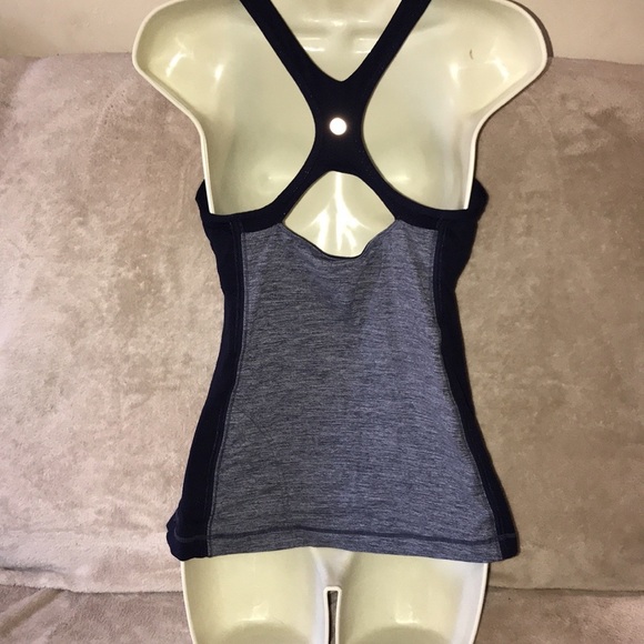 Lululemon size 8 blue and heathered grey tank 💕 - Picture 2 of 7